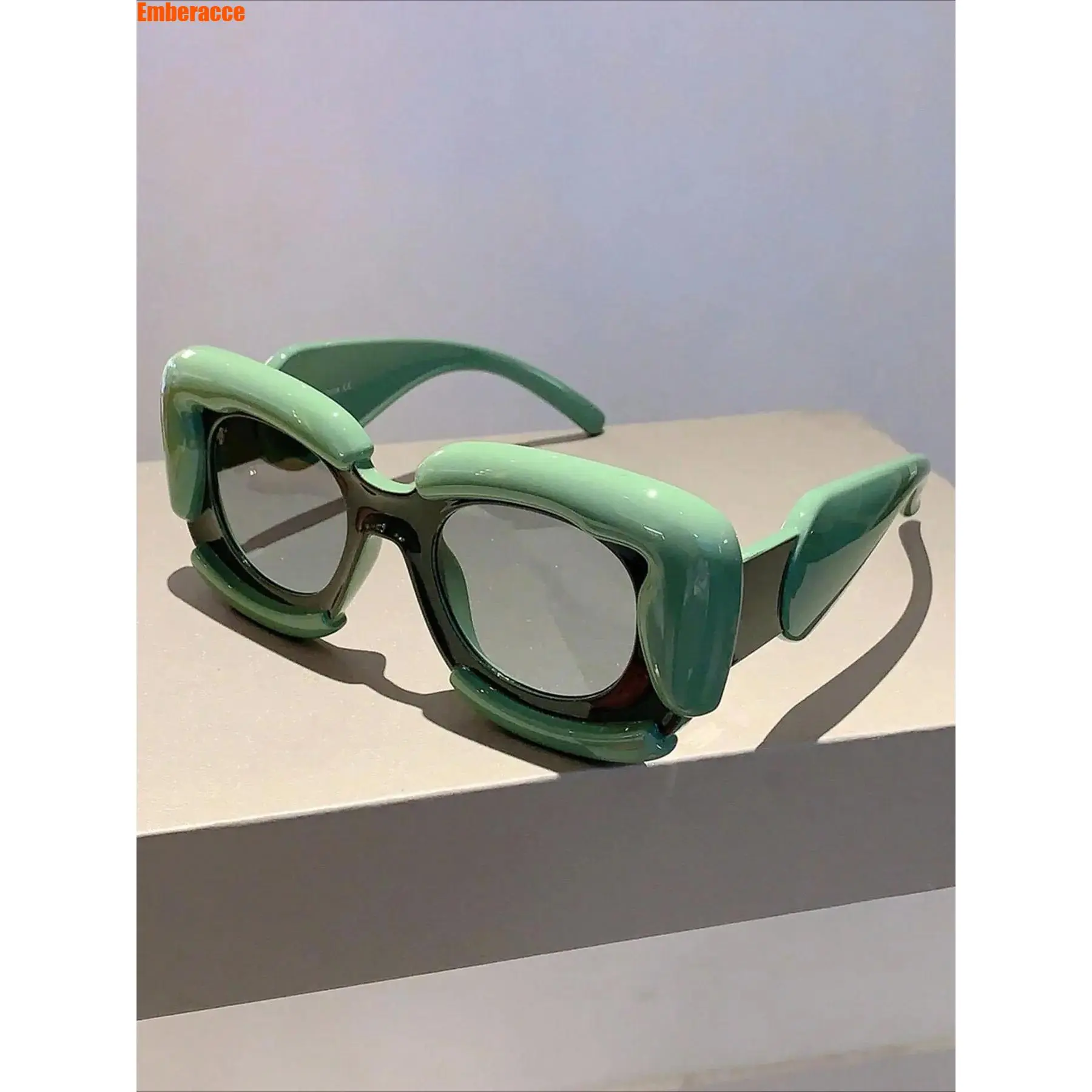 Cloud Shaped Sunglasses for Women Men, Y2K Retro Vintage Tinted Lens Fashion Glasses, Trendy Streetwear Aesthetic Eyewear with Unique Cloud Frame Design, Lightweight Comfortable UV Protection Shades for Everyday Wear, Travel, Outdoor Activities and Festiv