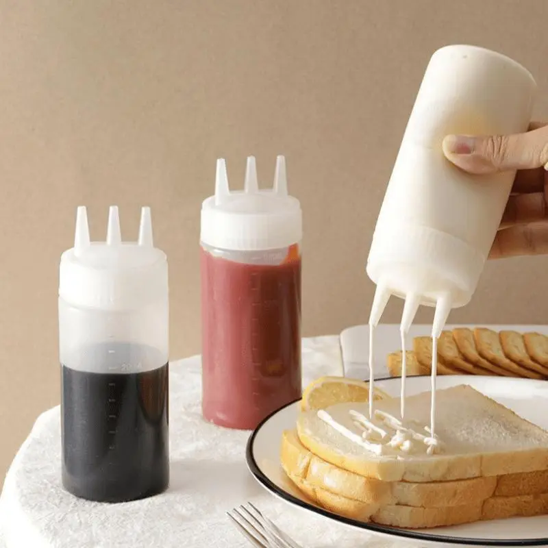 1pc Non-PVC Multi-Hole Precision Sauce Dispenser Bottle with Squeeze Lid - Kitchen Utensils for Salad Dressing, Ketchup, Soy Sauce - Ideal for Camping, BBQ - Hygienic Condiment Bottle