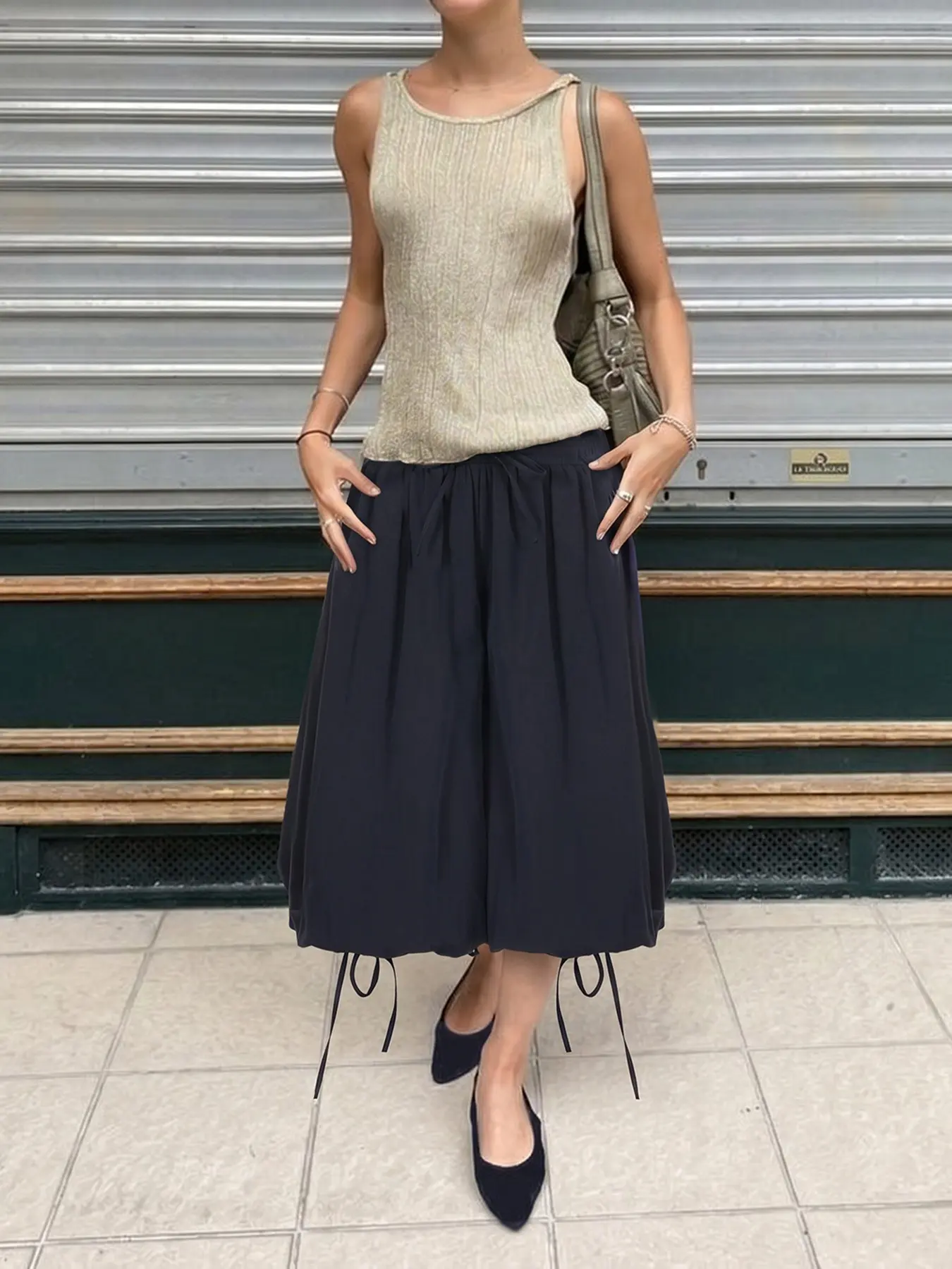 Solid Vintage Grunge Sexy Harem Pants, Minimalist Basic Mid-Length Wide Leg Trousers, Tie High Waist Loose Bubble Hem Casual Streetwear Women's Bottoms