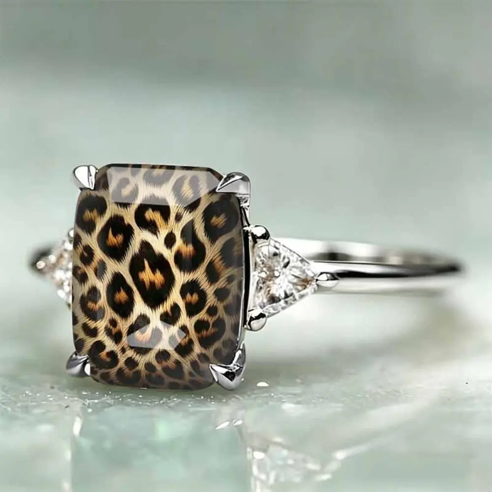 Bold Personalized Metal Band Fashion Statement Ring - Square Front Leopard Print, Side Decorations, Unisex, Bold Look, Daily Bag Charm & Twilly Accessory