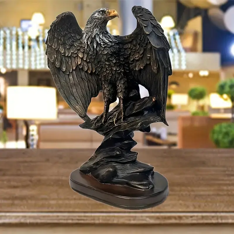 Eagle Resin Sculpture, Realistic Decorative Statue for Living Room, Study, Office, Ideal Gift for Men, Gothic Halloween Decoration