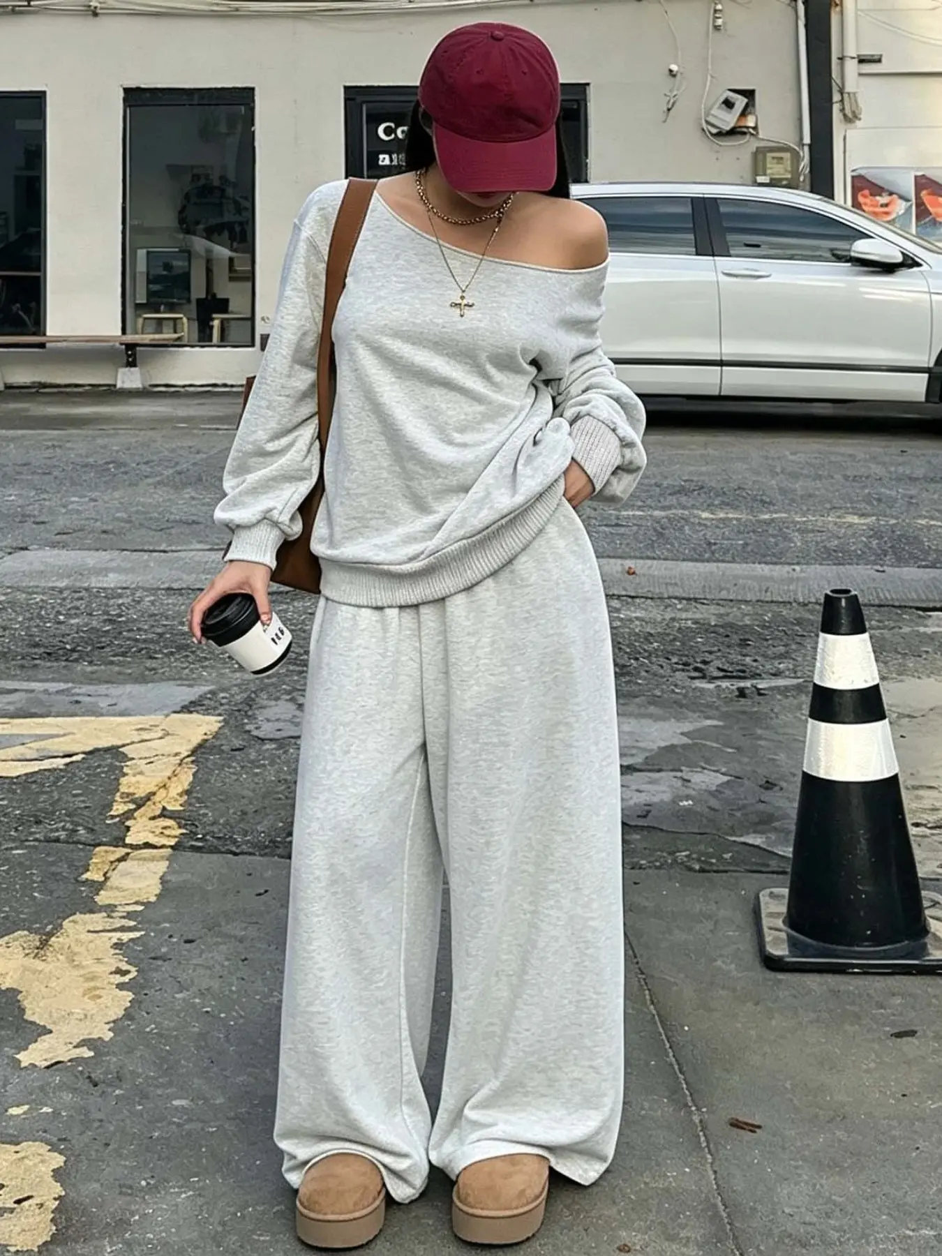Women's Off-Shoulder Two-Piece Set, Long Sleeve Loose Sweatshirt + Elastic Waist Wide Leg Pants, Soft Y2K Casual Street Style, Comfortable Sportswear
