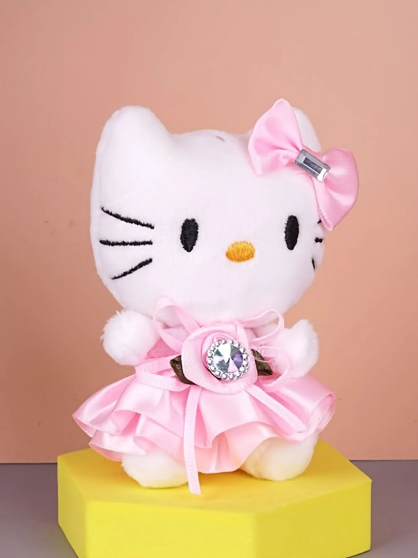 Cute Tiger Keychain, Stuffed Animal Keychain, Reusable Animal Figurine, Perfect Gift for Kids, Ideal for Bags & Cars, Festive Present Option