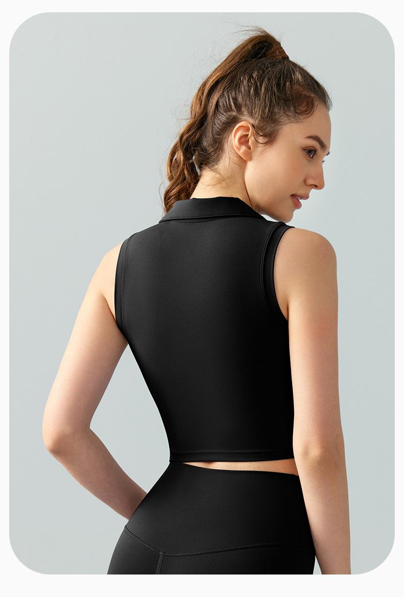 High-neck yoga top for women, sleeveless, slim-fit, breathable, suitable for outdoor running and fitness, sports vest with chest pads