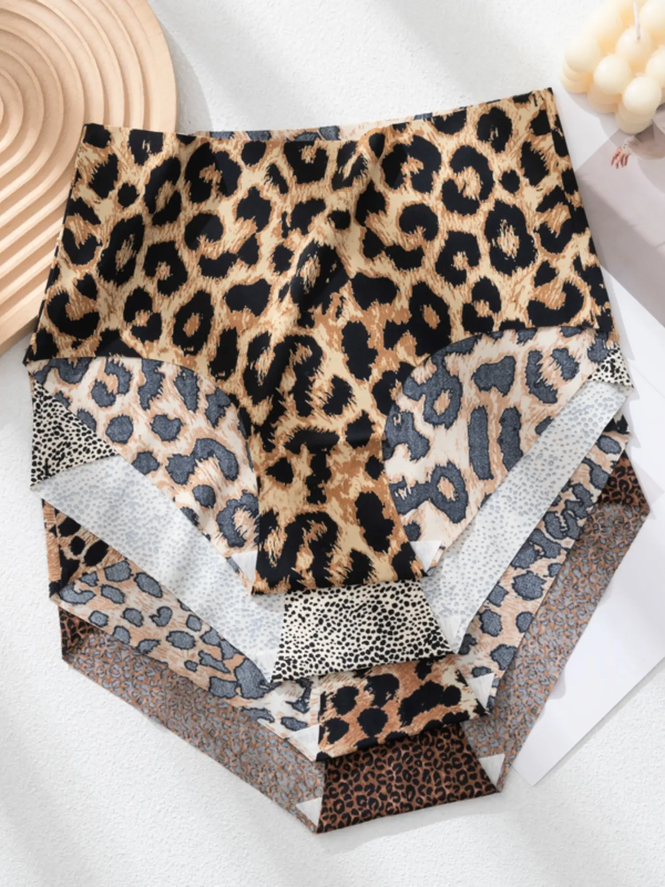 Women's Seamless Leopard Print Panties, High Stretch Soft Mid-Waist Fit, Invisible Breathable Daily Underwear, Multi-Pack Animal Print Triangle Briefs