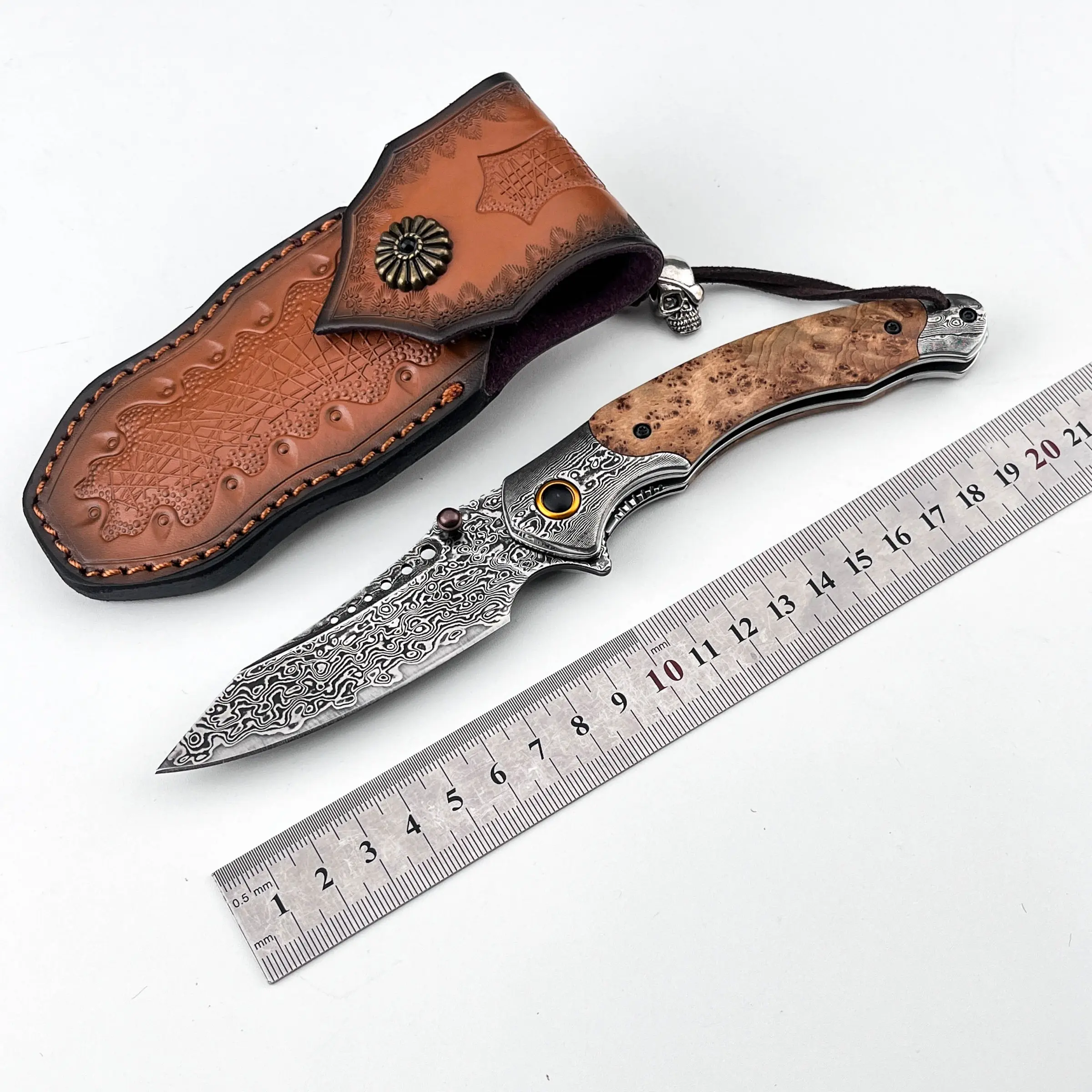 Damascus steel vintage collection folding knife, stainless steel frame + white shadow wood + Damascus handle, accompanied by a handmade embossed leather knife sheath, featuring both practical use for outdoor camping and the value of collection.
