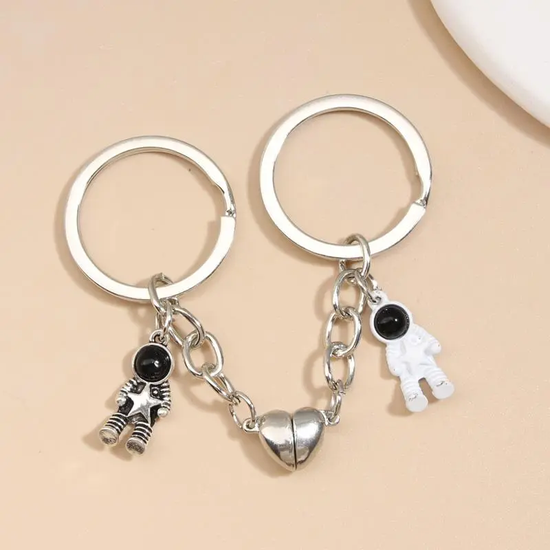 Small DIY Astronaut Star Detachable Magnetic Button Keychain - Glass Circular Pendant Cosmic Keychain, Handmade Fashion Costume Jewelry Gift for Friends, Detachable Magnetic Keychains, Cosmic Keychains