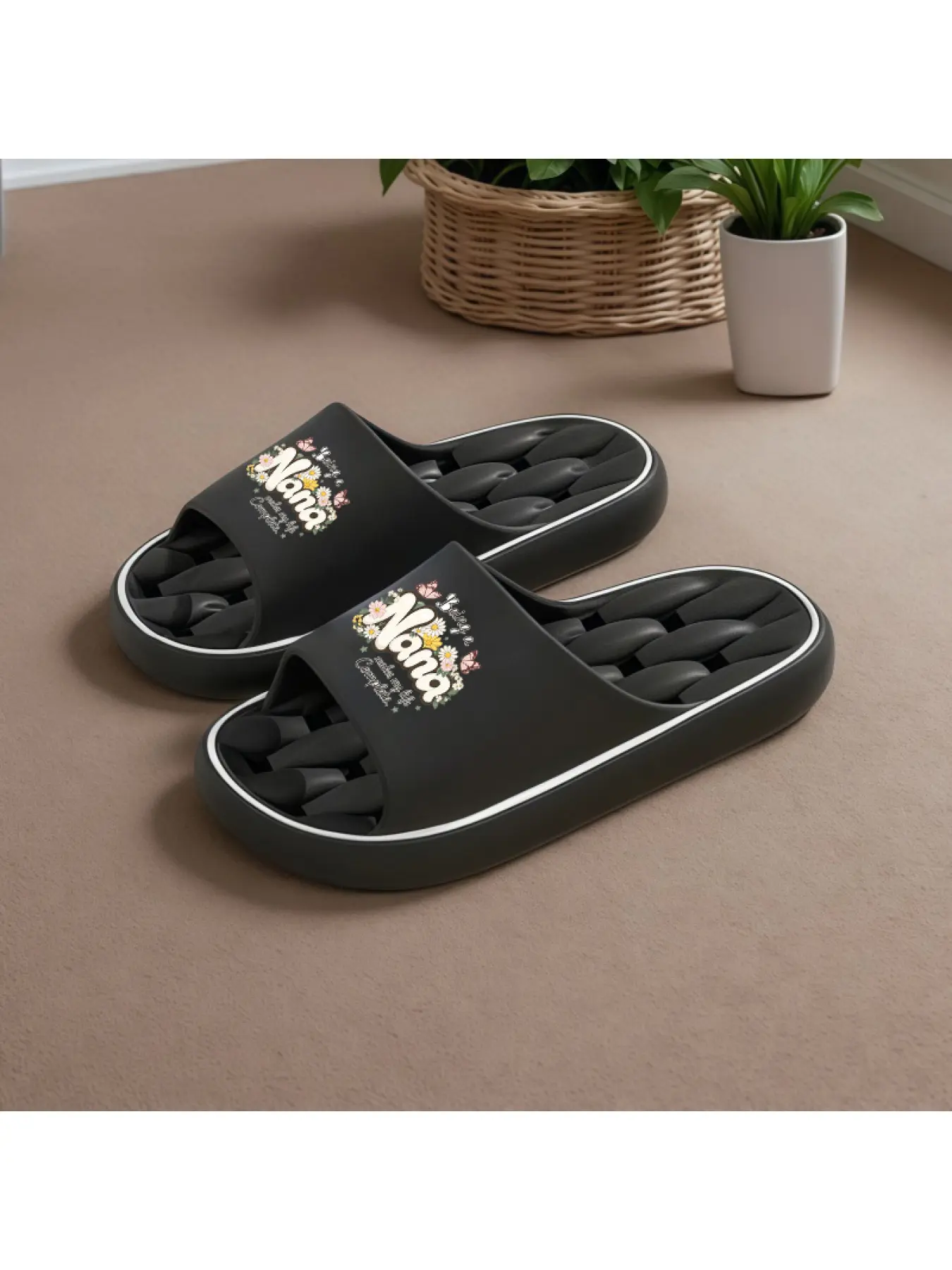 1 pair of "Nana" floral butterfly print slippers, men's and women's non-slip EVA slippers - lightweight, quick-drying, comfortable, durable, all-season beach sandals, round toe design, suitable for indoor/outdoor use, all-season sandals.