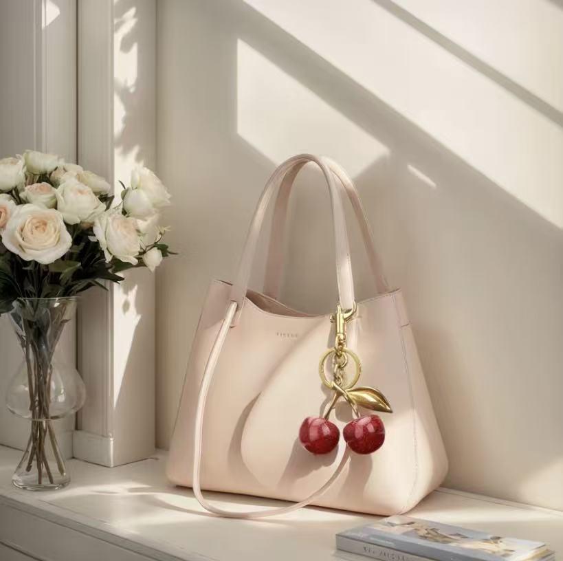 Cute Cherry Design Keychain, Fashionable Heart Decor Keychain for Women & Girls, Trendy All-match Keychain for Birthday Gift, Cherry Key Chain with Heart Clip, Cute Charms Keychain purse accessory adorable add-on