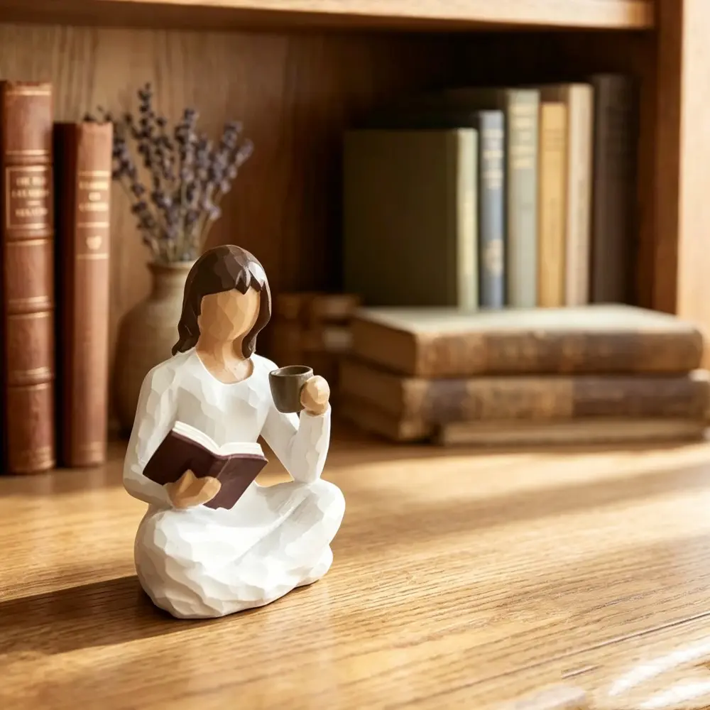 Modern Minimalist Resin Statue of Girl Reading, Bookshelf and Desk Decor, Perfect Gift for Book Lovers, Home Décor Ornament