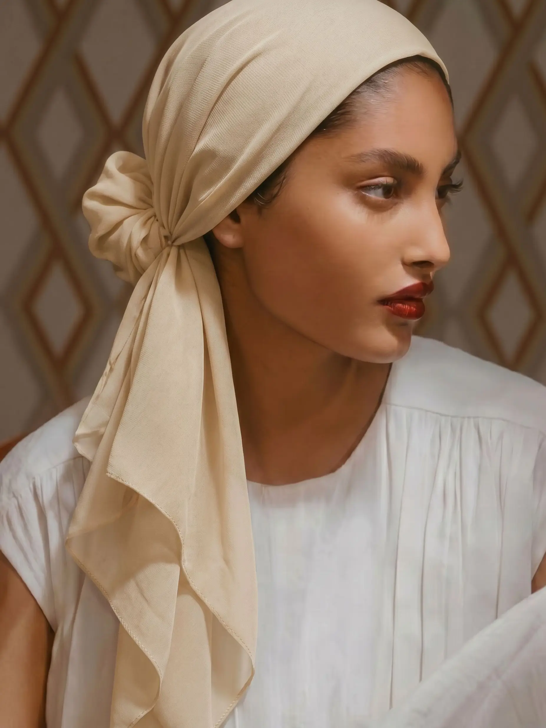 Women's Breathable Chiffon Headscarf, Comfortable Fitted Plain Design, Anti-Slip Sweat-Wicking, Ideal for Daily Wear & Outdoor Activities