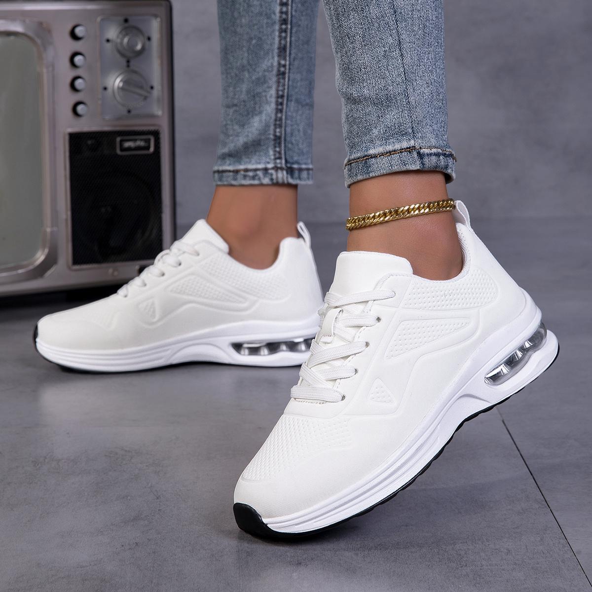 Women's Winter Outdoor Sports Shoes Thick Sole Height Increasing Sneakers 2026 Autumn Trendy Breathable Mesh Shoes Air Cushion Lightweight Shock Absorption Soft unning Shoes Women's Jump Rope Shoes Outdoor Tennis Shoes
