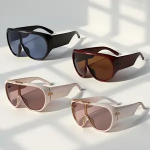 4pcs Women's  Oversized Square Sunglasses - UV400 Polarized Gradient Lenses, Lightweight Face-Slimming Design, Sun Protection for Driving & Beach