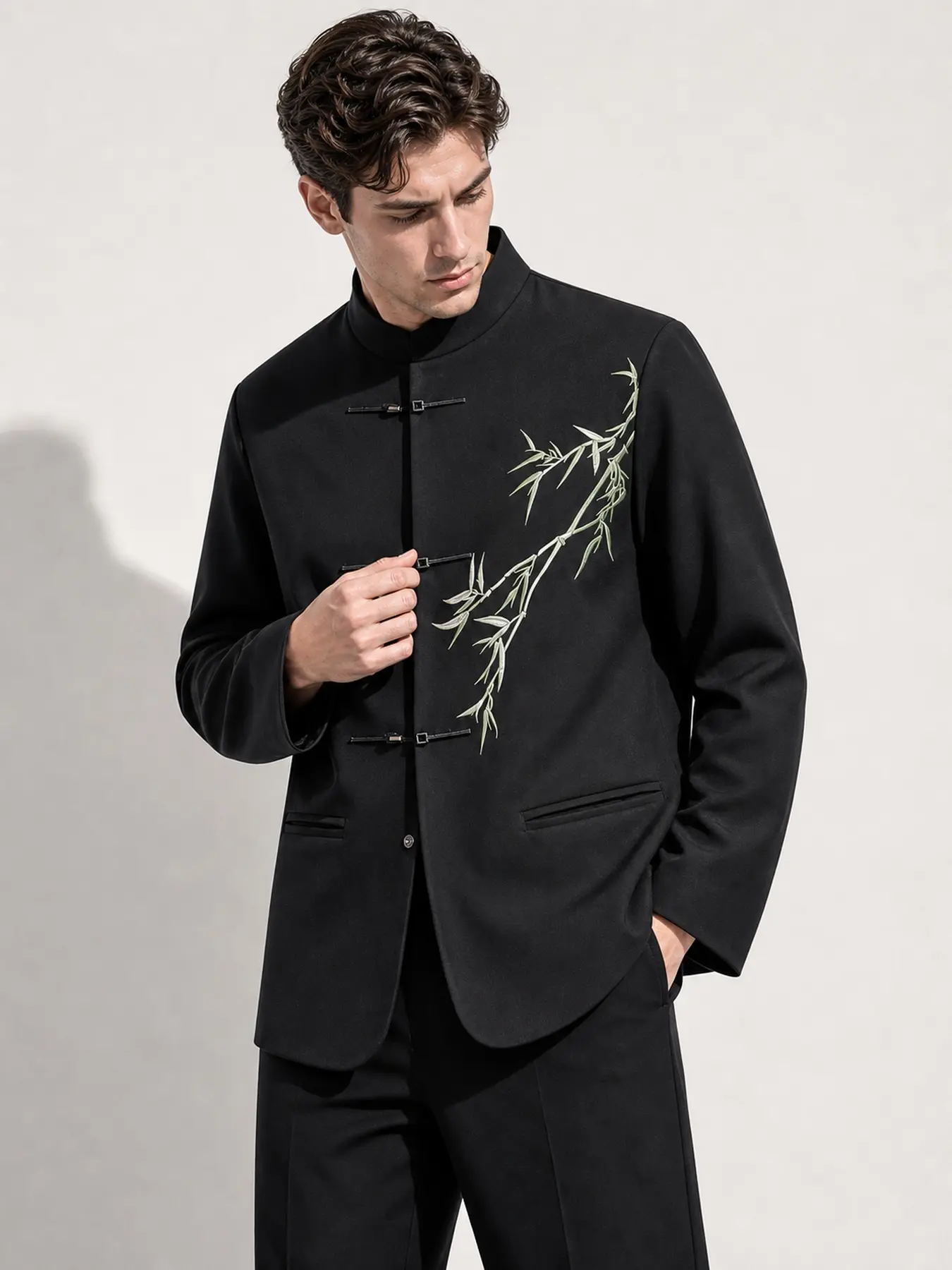 1. PC Men's Spring-Autumn Style Chinese Bamboo Leaf Embroidered V-Neck Jacket, with airplane buttons. Suitable for cheongsam, tunic, and ababa styles. High-end, elegant and fashionable, suitable for parties, travels and daily wear.