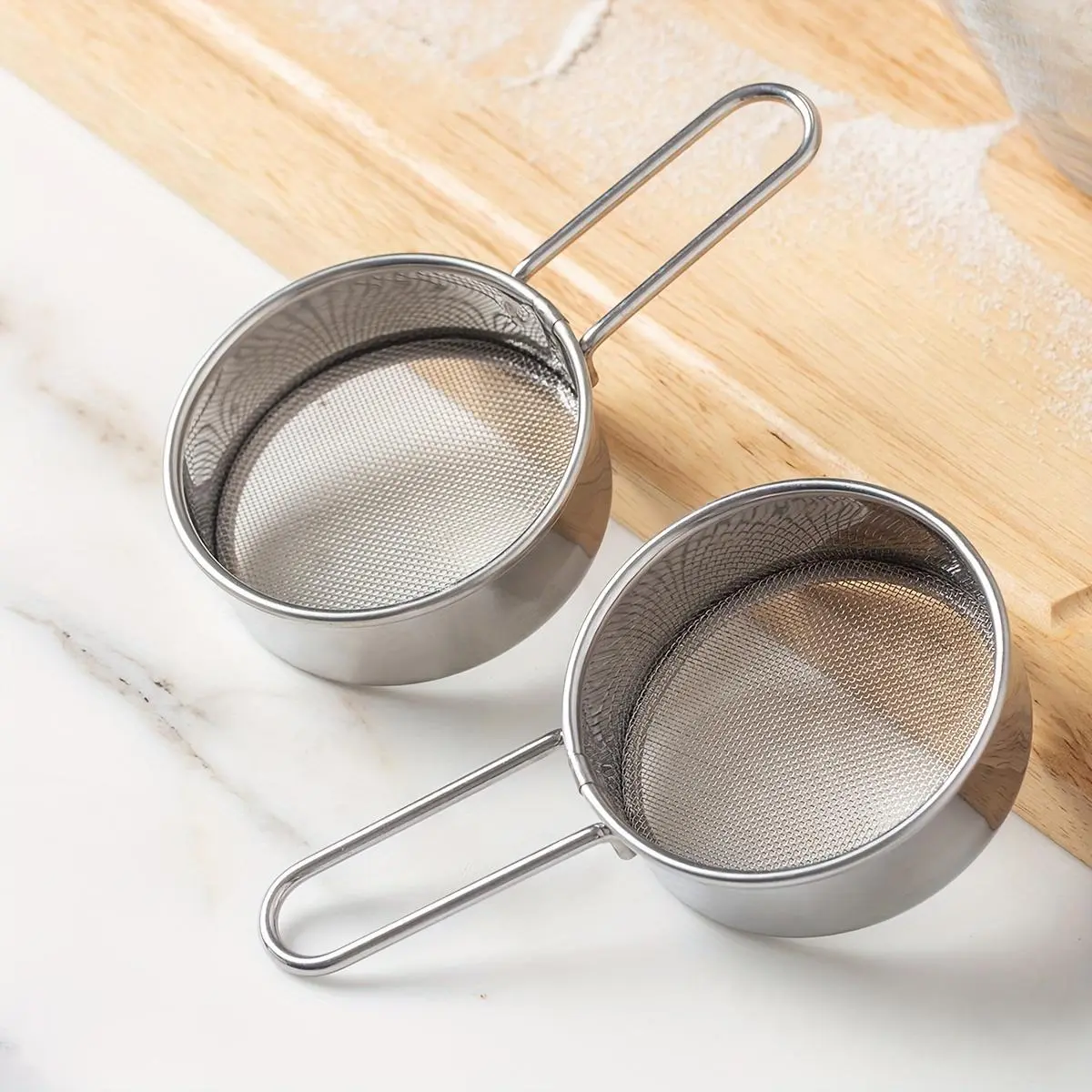 Stainless Steel Fine Mesh Powder Sifter, 1pc Kitchen Sieve for Baking, Cocoa Lovers (Cocoa Powder) & Tea Enthusiasts (Matcha, Flour)