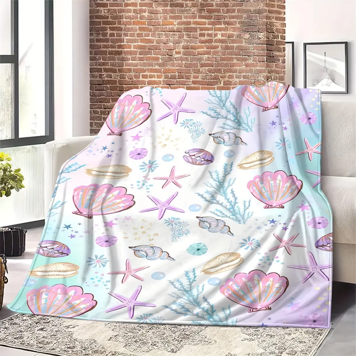Luxurious All-Season Flannel Throw Blanket with Vibrant Underwater Elements - Cozy, Machine Washable, Multipurpose Fleece in Mixed Colors with Seashells, Starfish, and Coral Design for Couch, Bed, or Office Nap