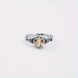 Vintage Boho Bee Carved Ring, Zinc Alloy Fashion Jewelry, No Plating Antique Style Band for Daily Wear & Gift Giving - Single Pack