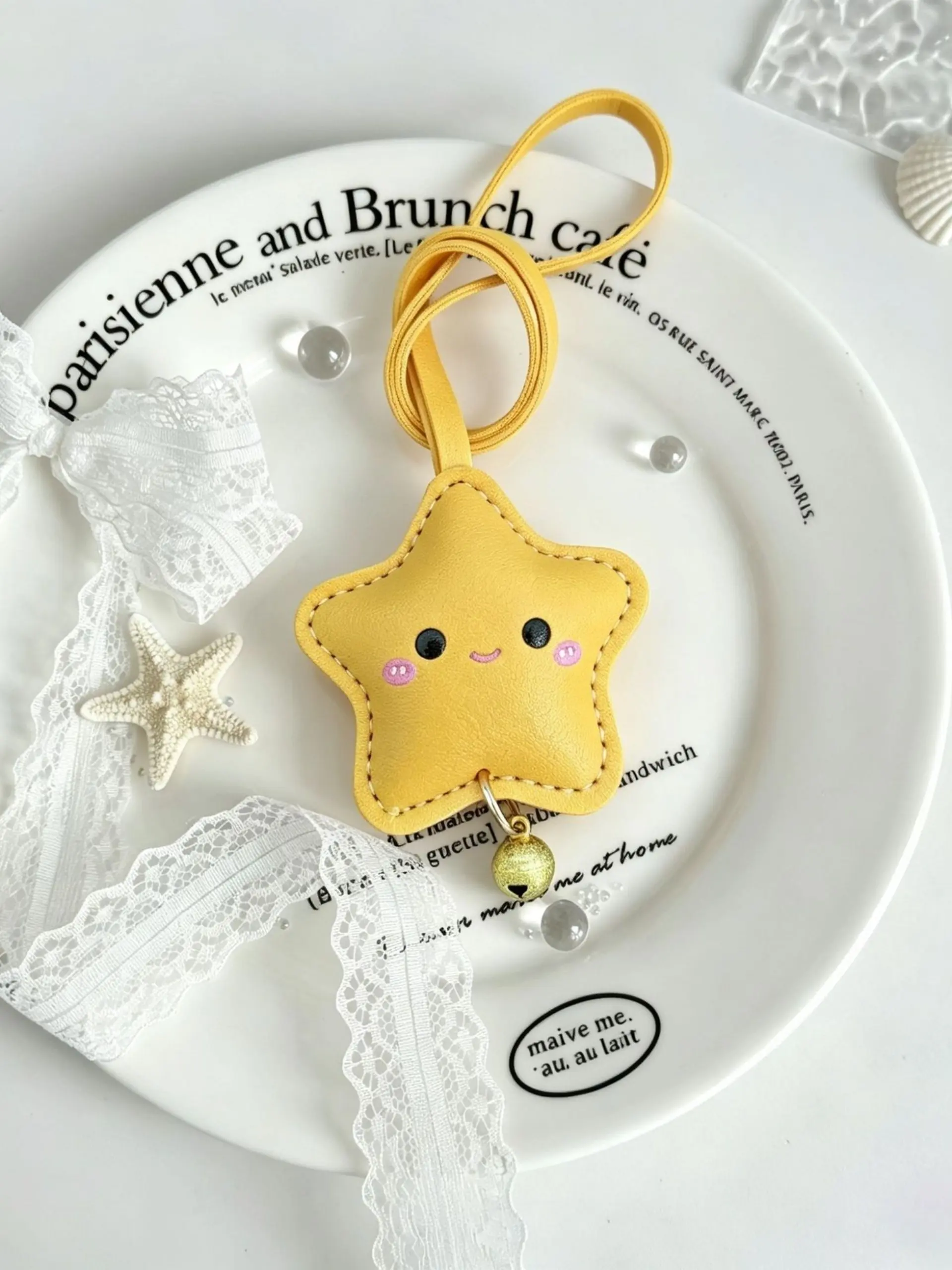 Cute Star Car Keychain Pendant, 3D Star Bell Bag Charm, Key Charms, Adorable Accessory for Bags and Keys, Stylish and Fun Gift Idea