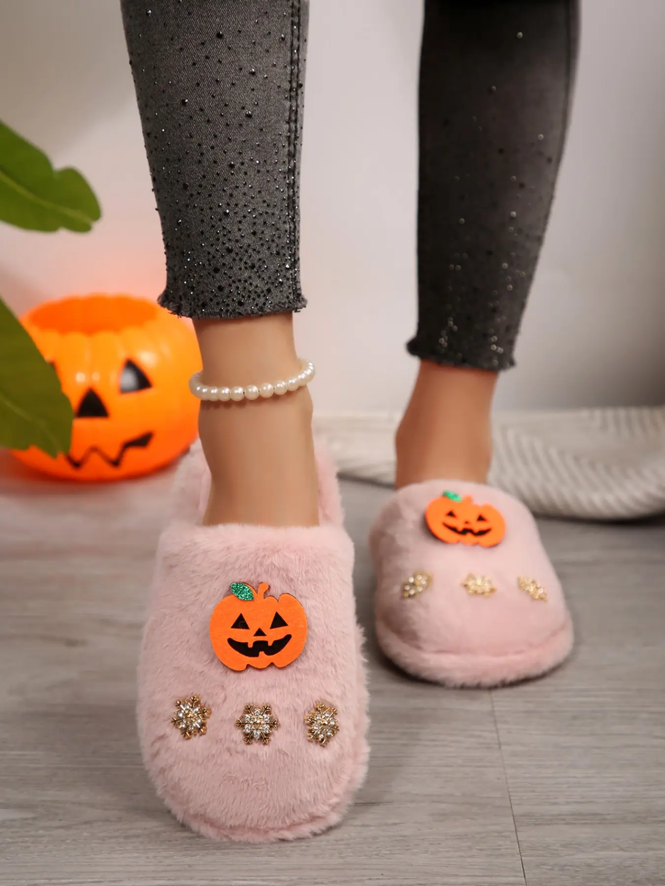 Halloween Cartoon Slippers for Women Men,Pumpkin Ghost Spooky Pattern Plush Fluffy Warm House Slippers,Memory Foam Indoor Winter Home Slip On Shoes