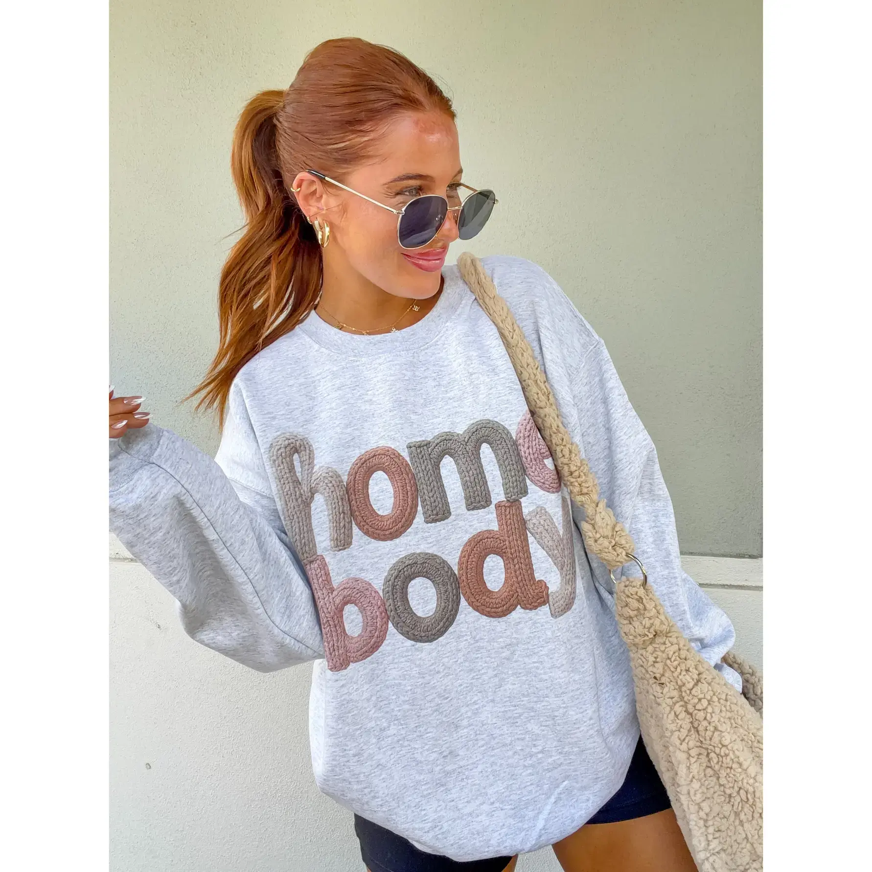Homebody Knit Texture Varsity Letter Graphic Oversized Comfort Cotton Sweatshirt, Cozy Lazy Day Neutral Fashion Outfit, Cute Loungewear Crewneck Top, Perfect Christmas Valentine’s Day Gift For Introvert Her, Best Holiday Present For Home Lover Friends Fam