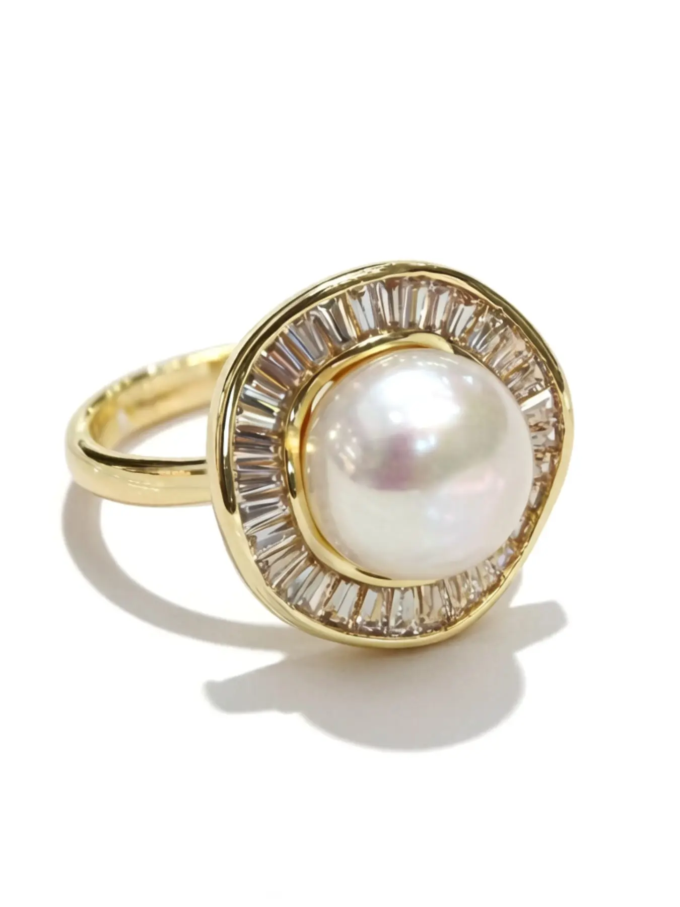Women's Alloy Freshwater Pearl Ring, Natural Texture, Durable Design, Versatile Fashion Accessory, Perfect for Any Occasion