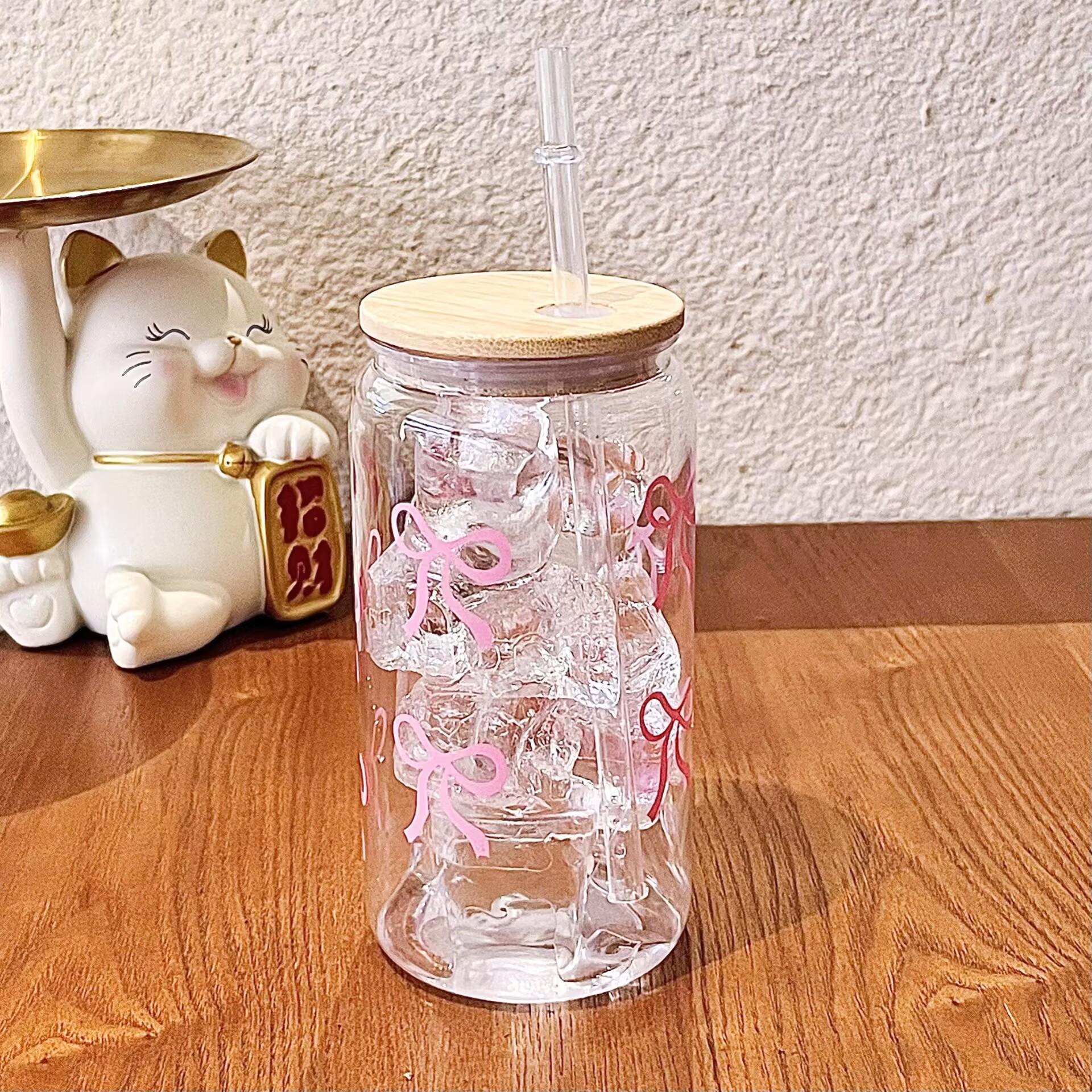 1PC Bow Printed Water Cup with Lid and Straw, 16oz Jar Water Cup, Iced Coffee Cup for Tea, Juice, Milk, Birthday Gift for Office, Restaurant, Classroom, Picnic, Party, Valentine's Day and New Year, Drinkware