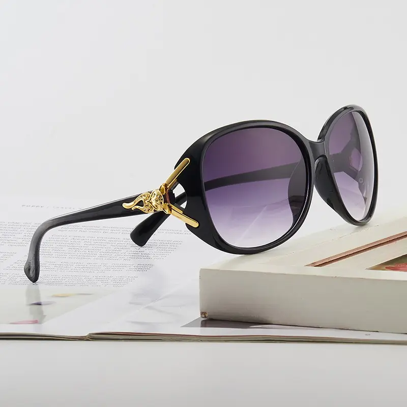 Aesthetic Fox Head Sunglasses for Women, 2-Pack Trendy Oversized Bold Frames, Large Animal Design Chic Shades