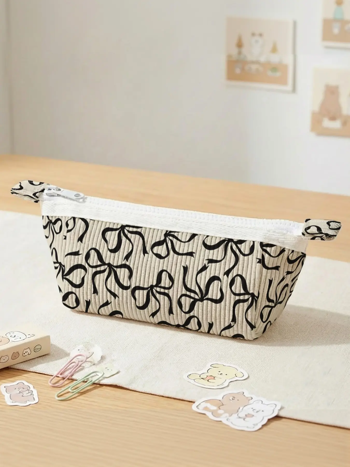 Butterfly Knot Pattern 2D Printed Velvet Pencil Case, Large Capacity Stationery Bag, Stylish Design for School & Office Use