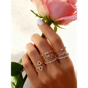 7 Piece Vintage Stackable Ring Set – Interlocking Heart & Crystal Details, Hypoallergenic. Perfect for Everyday & Gifts for Her in Gift Box.
