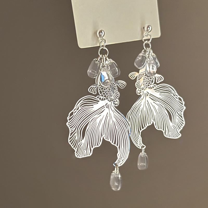 Silver Needle New Chinese Style Resin Koi Earrings, Small and Unique, Minimalist Design, National Style, High-End Earrings for Women Wholesale