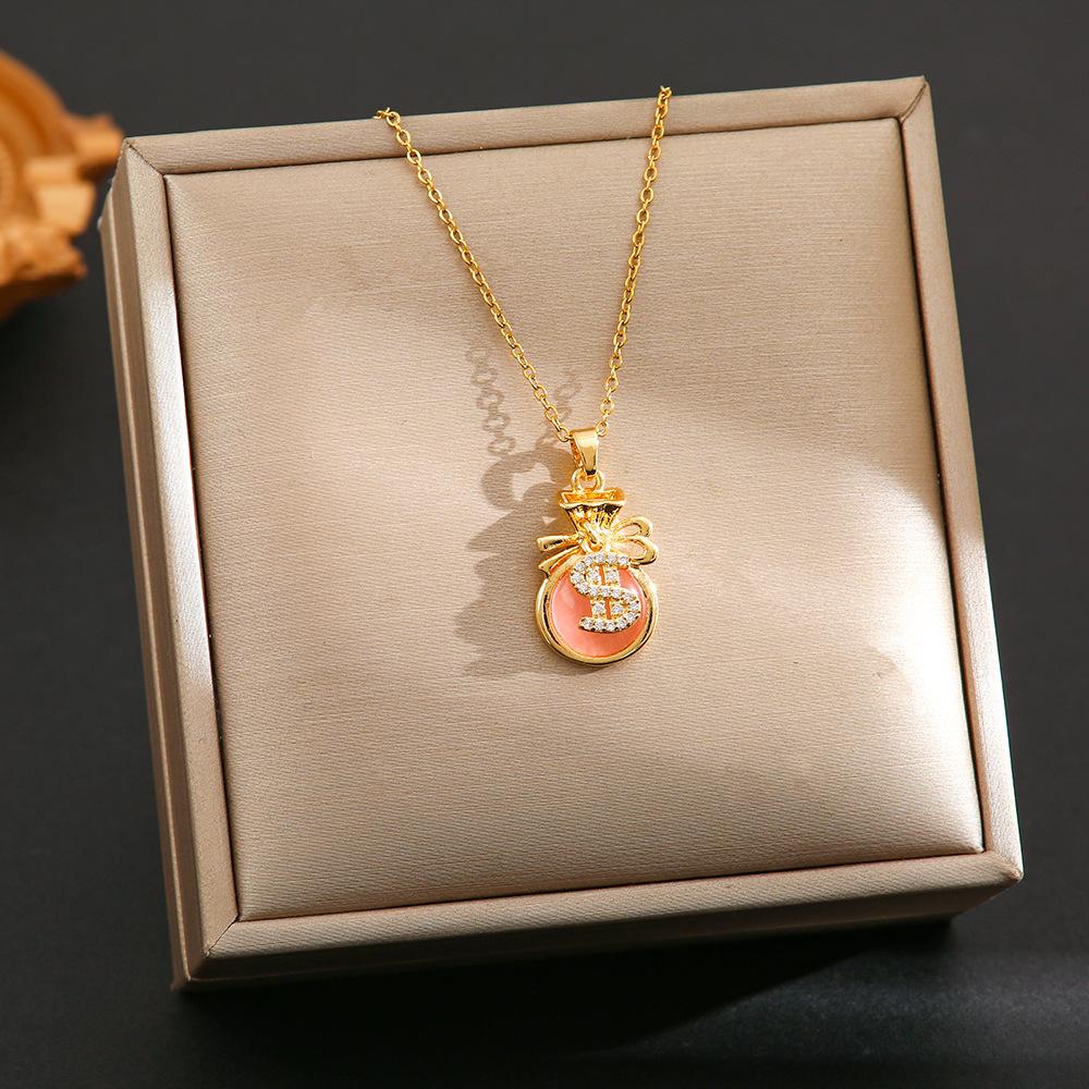 Trendy Hot Selling Titanium Steel Necklace for Women, Zircon Inlaid Copper Plated Pendant, Color Retaining Clavicle Chain Jewelry