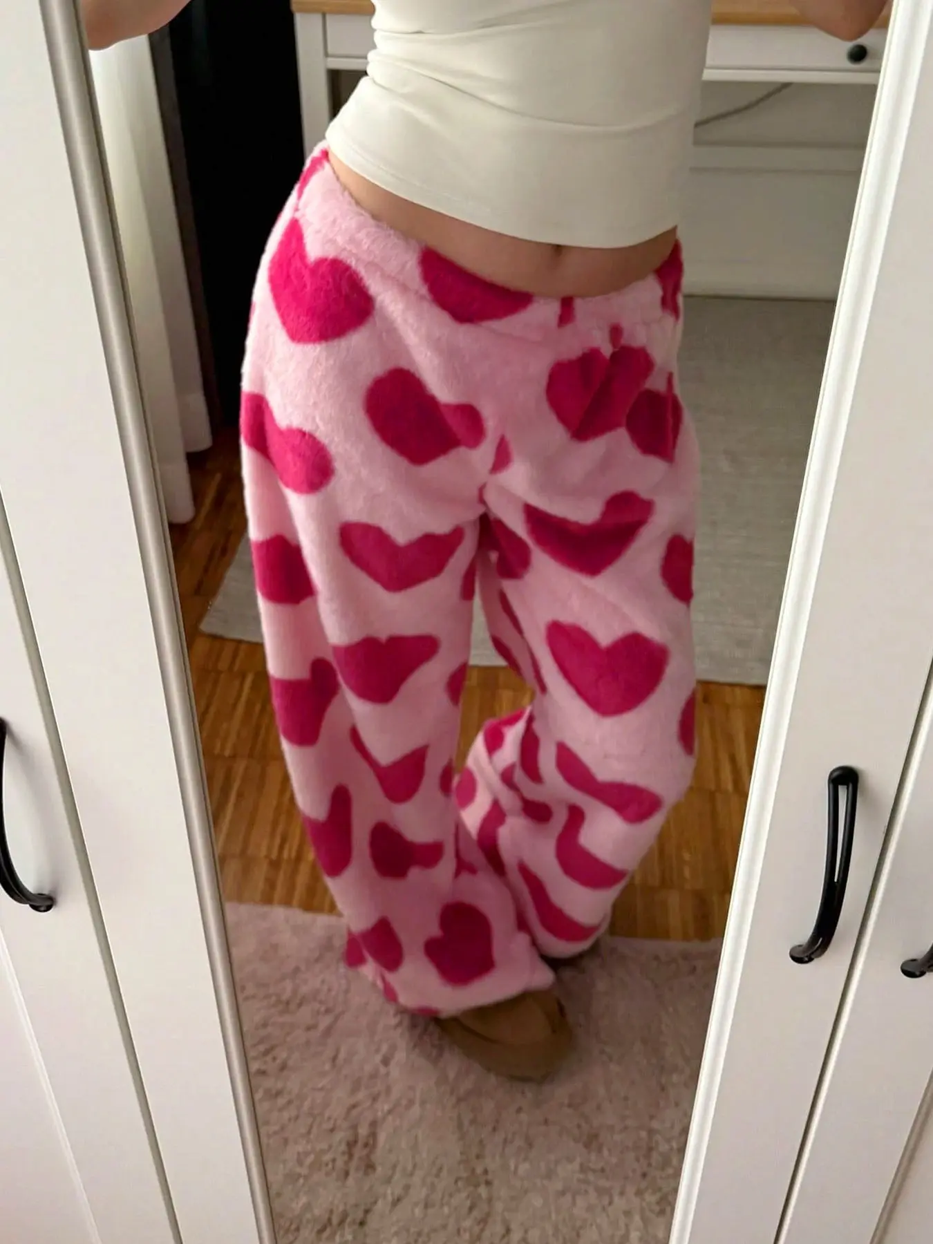 Women's Pink Soft Fuzzy Loose Wide Leg Trousers With All-Over Heart Print, Suitable For Sweet Style, Sleepwear And Lazy Daily Outfits