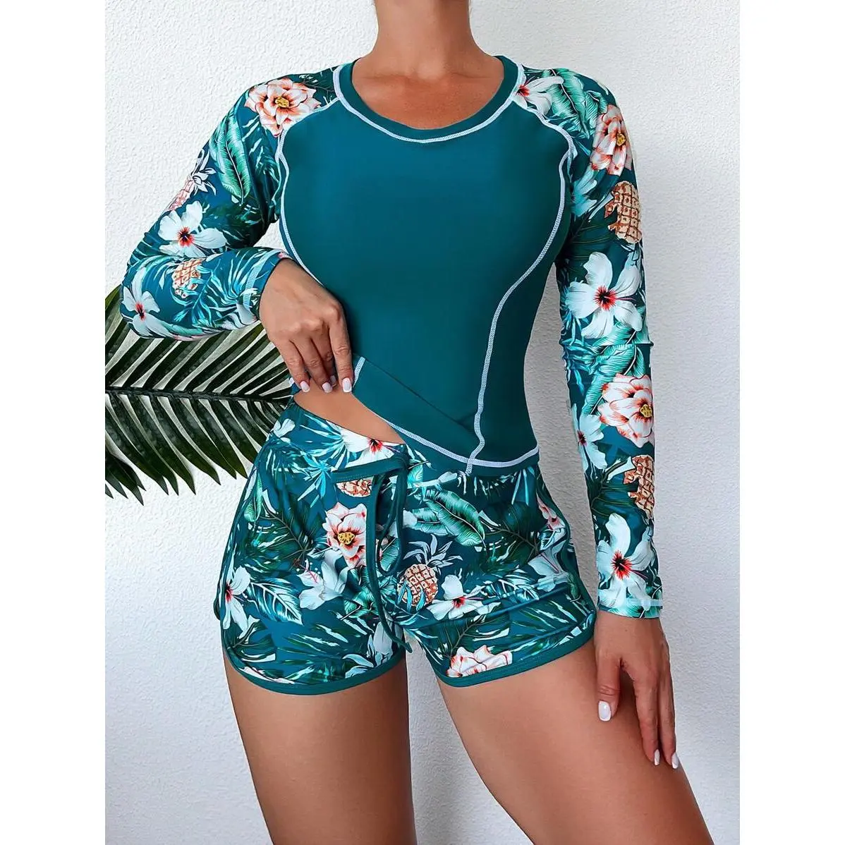 Women's 2-Piece Long Sleeve Rash Guard Set - Boho Tropical Print Zipper Swim Shirt with High Waisted Shorts for Surfing, Water Sports, Long Sleeve Shirt