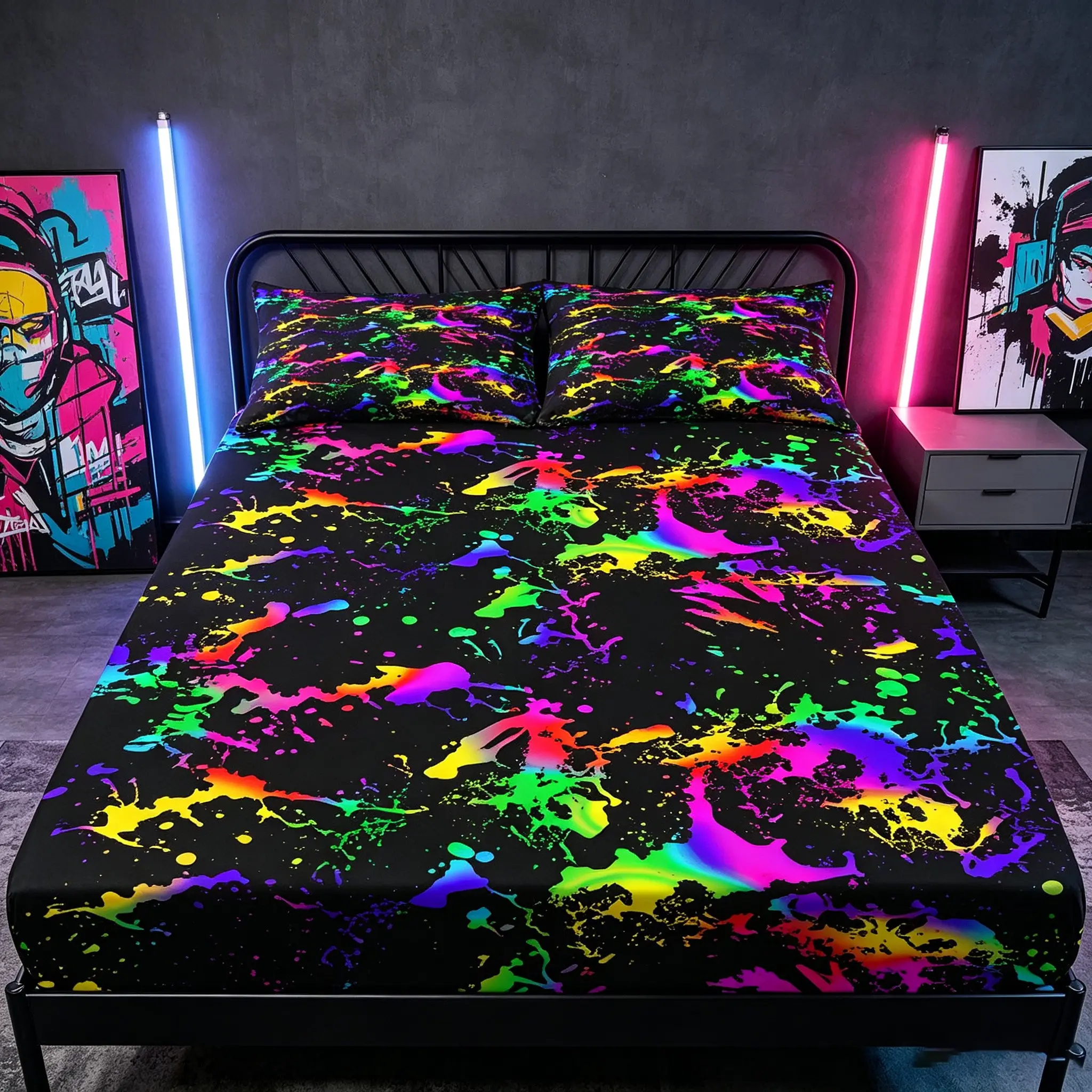The trendy and cool rainbow speckled bed linen set includes 1 fitted sheet, 2 pillowcases (without filling), and a black personalized graffiti all-inclusive bedspread and mattress protector