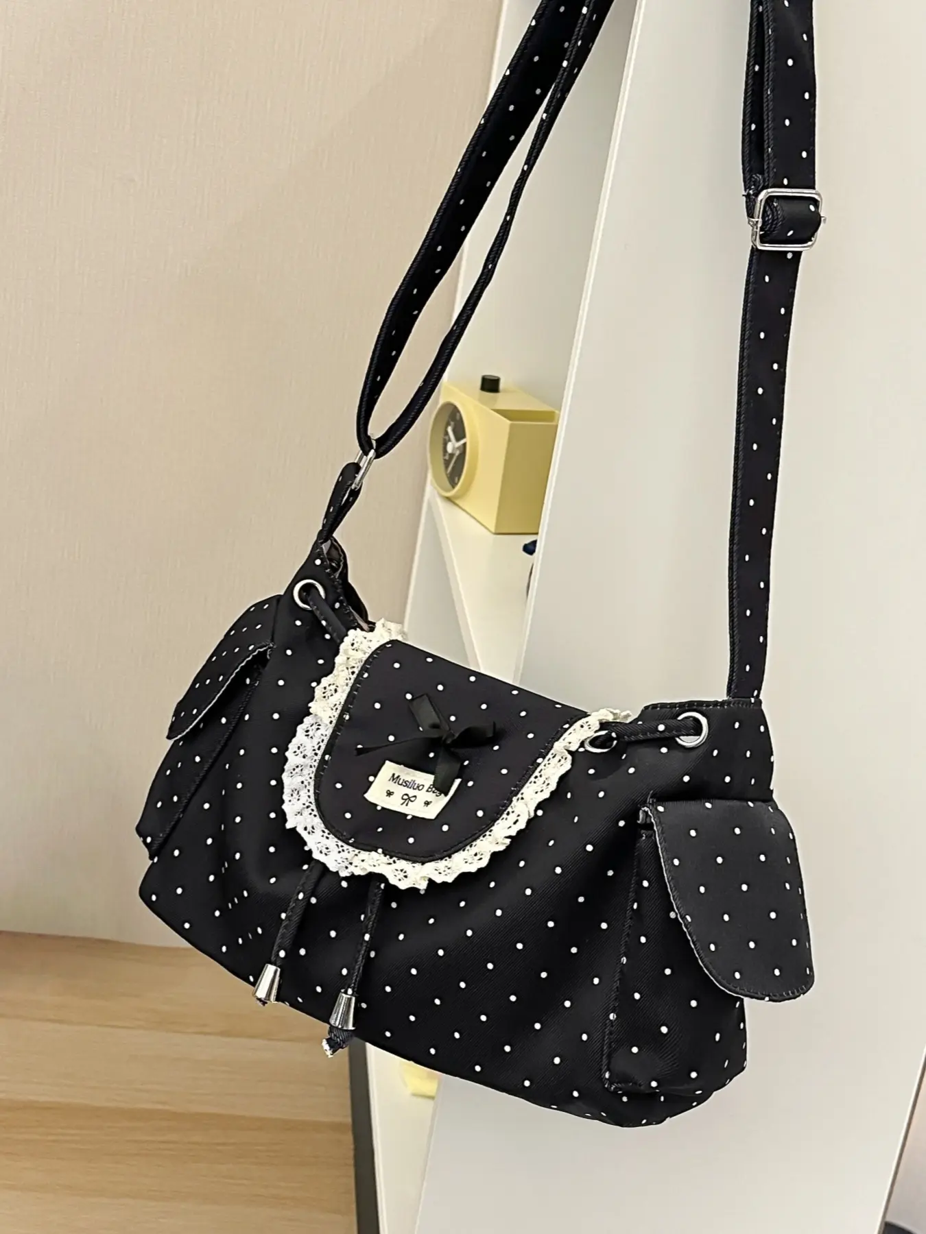 Sweet and elegant white polka dot lace bow shoulder bag with adjustable strap, drawstring design, side multiple pockets, cute daily Casual Crossbody bag for commuting