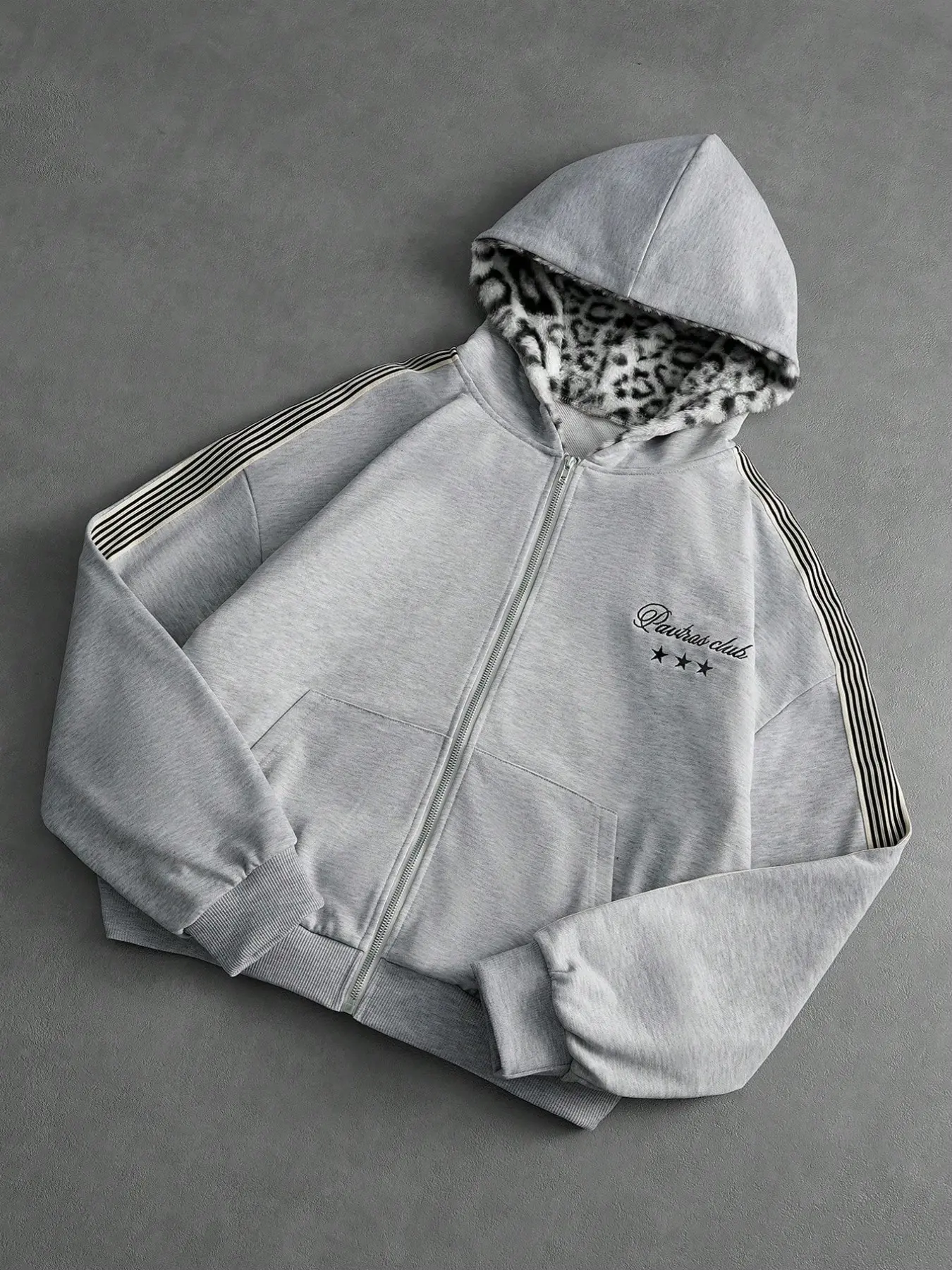 Men's Light Heather Grey Leopard Fleece Lined Full Zip Embroidered Hoodie, Side Stripe Sleeves Cursive Letter Star Embroidery Detail Kangaroo Pocket Loose Fit Vintage Varsity Street Style Fall Winter Casual Daily Top