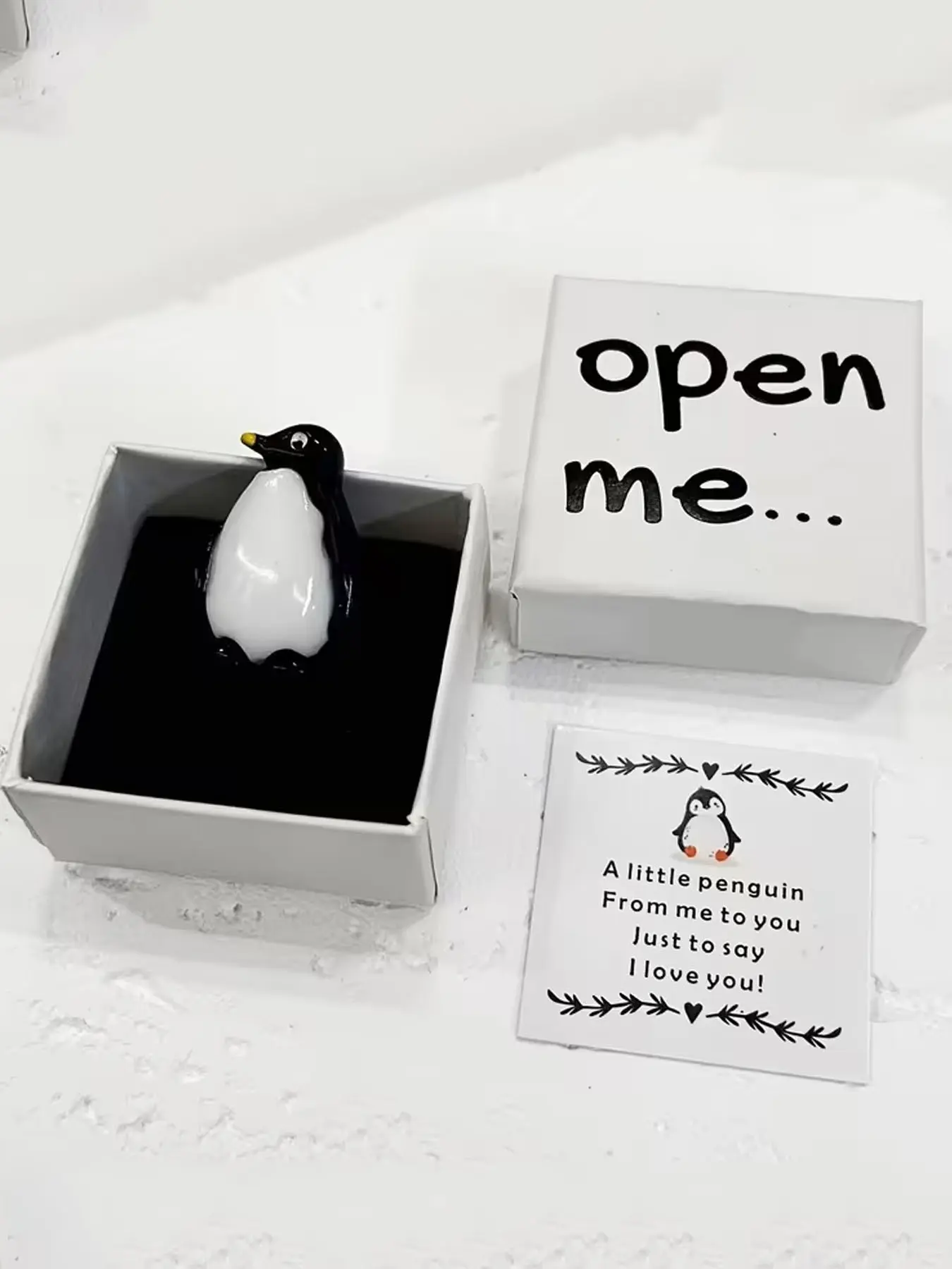 1set Charming "Open Me" Surprise Gift Box, Featuring an Adorable Little Yellow-beaked Penguin and a Heartfelt "Little Penguin Loves You" Message Card - an Ideal Choice for Birthdays, Weddings, Anniversaries, and Valentine's Day - Resin/Paper, No Batteries