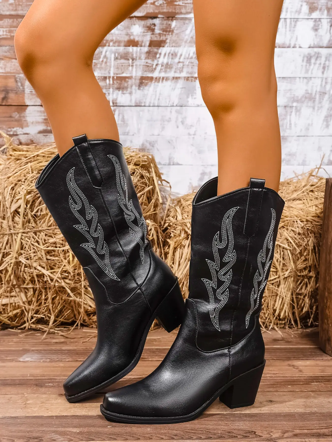 American Vintage Western Cowboy Boots for Women, Flame Embroidery, Square Toe, Thick Heel, Mid-Calf, All Seasons, Western Embroidered Boots