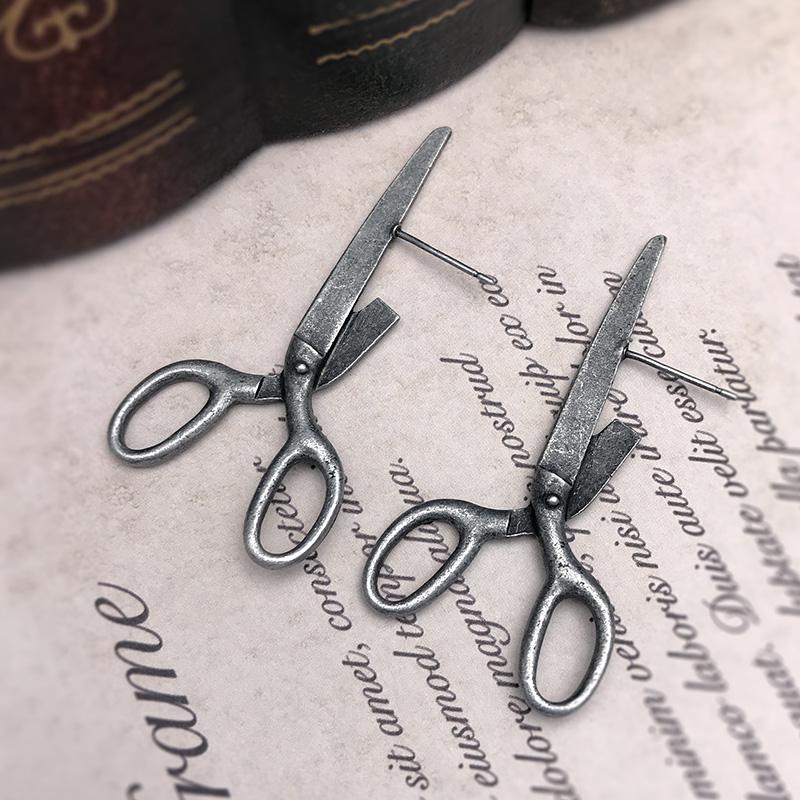 2pcs Dark Gothic Vintage Imitation Scissors Exaggerate Stud Earrings For Men Women Goth Punk Silver Color Halloween Fashion Jewelry