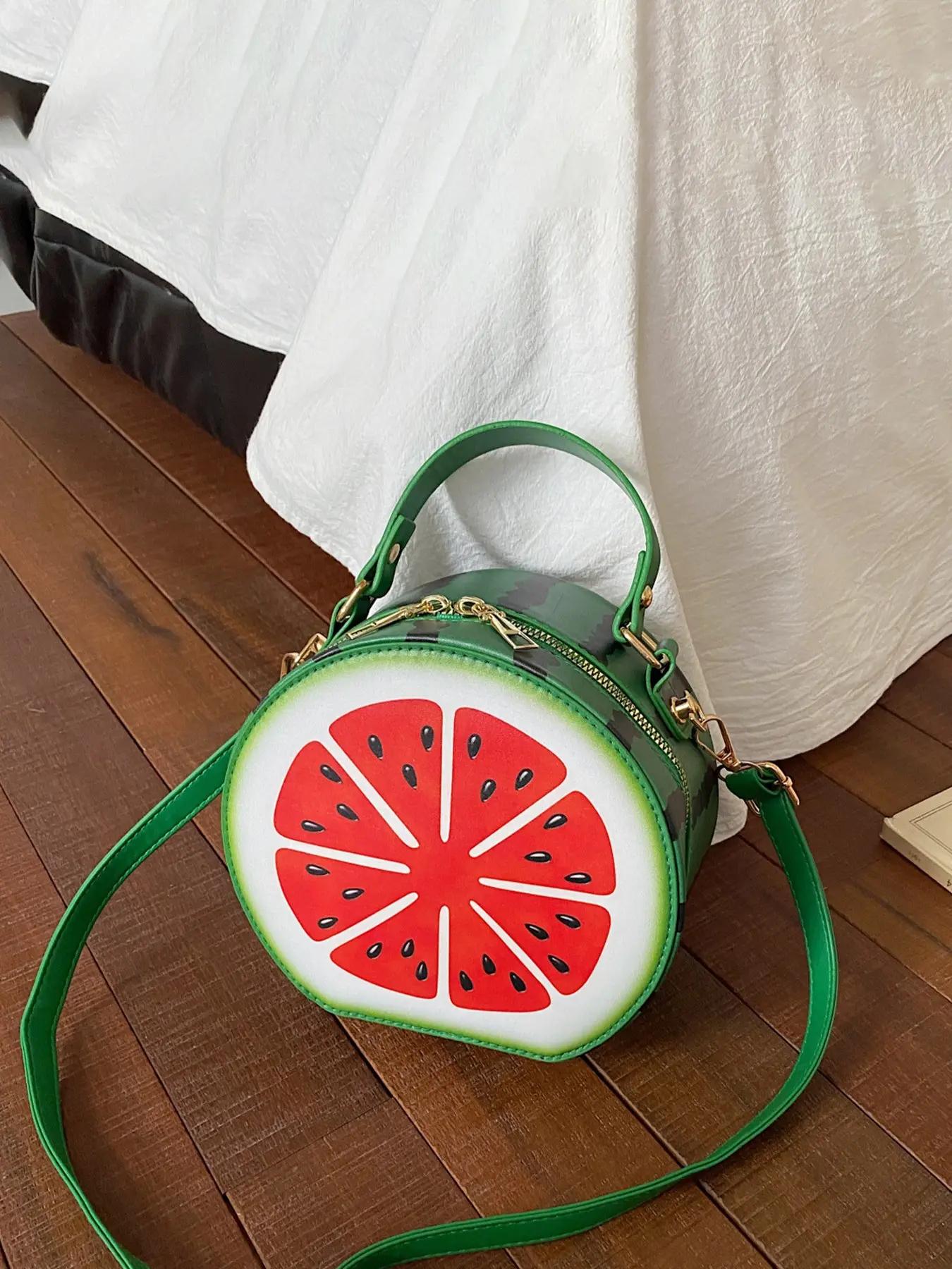 1pc Ladies' watermelon shaped circular crossbody handbag, 3D watermelon slice print, zipper opening and closing, suitable for summer essentials, vacation travel, lightweight storage