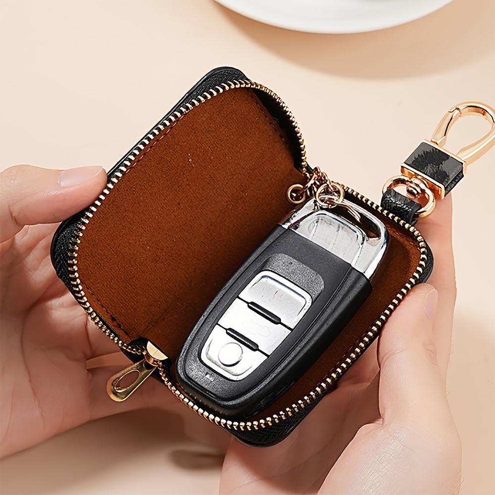 1 Leopard Print Keychain |   Fashionable and Practical, Lightweight and Portable, Ideal for Car Keys, Parties, and Gifts |   Made of Synthetic Faux Leather, Casual Style, Mixed Color, Suitable for Daily Commute