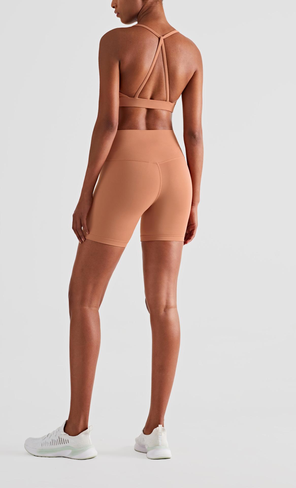 Spring and summer nude-feel running sports shorts for women, high-waisted, tummy-tightening, butt-lifting, three-quarter length pants for fitness, outdoor cycling, and yoga