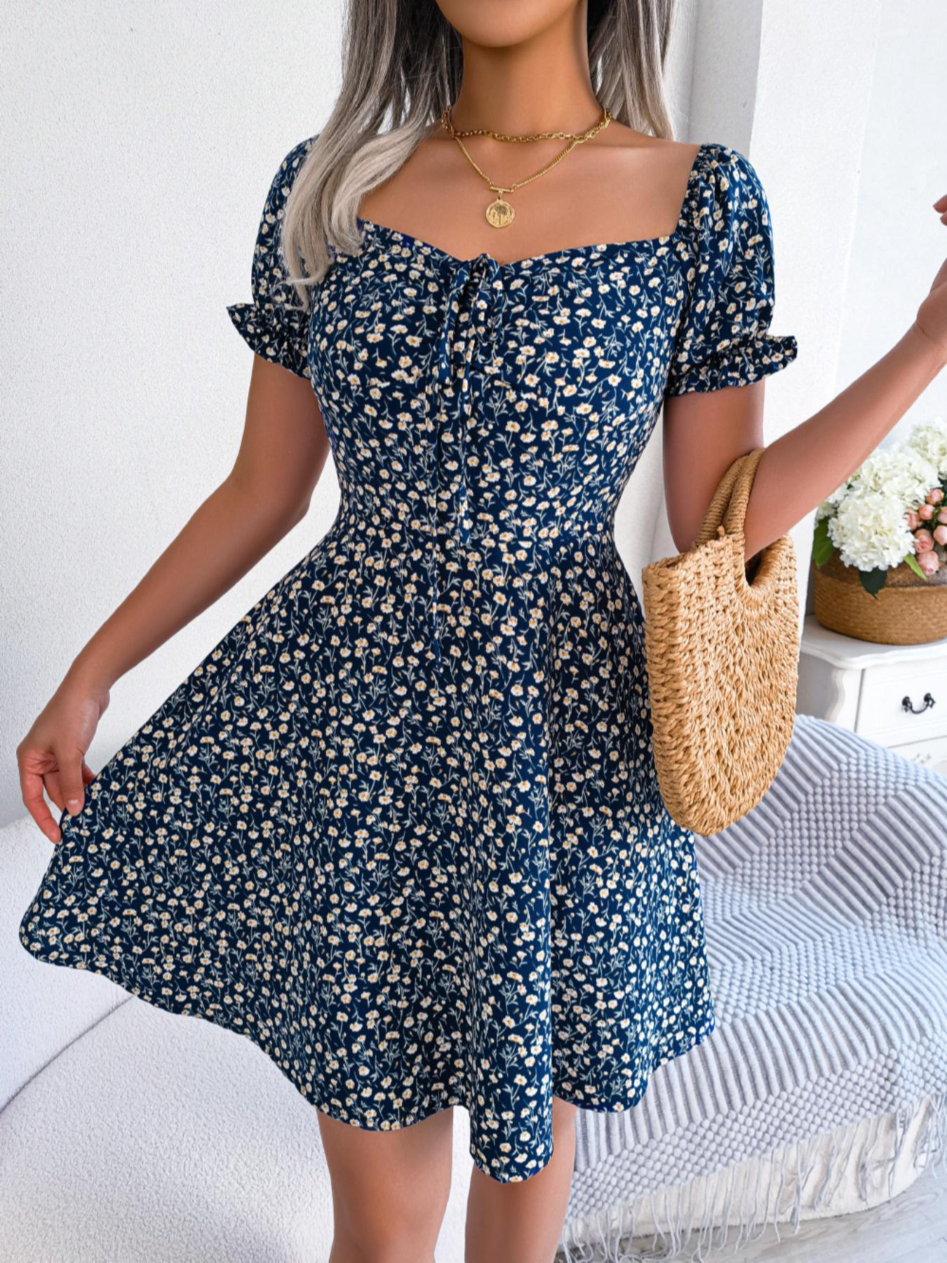 Women's Ditsy Floral Print Tie Front A Line Fitted Dress, Summer Outfits 2024, Boho Romantic Frill Sweetheart Neck Short Dress for Beach Vacation Holiday, Frenchy Style Summer Clothes Women