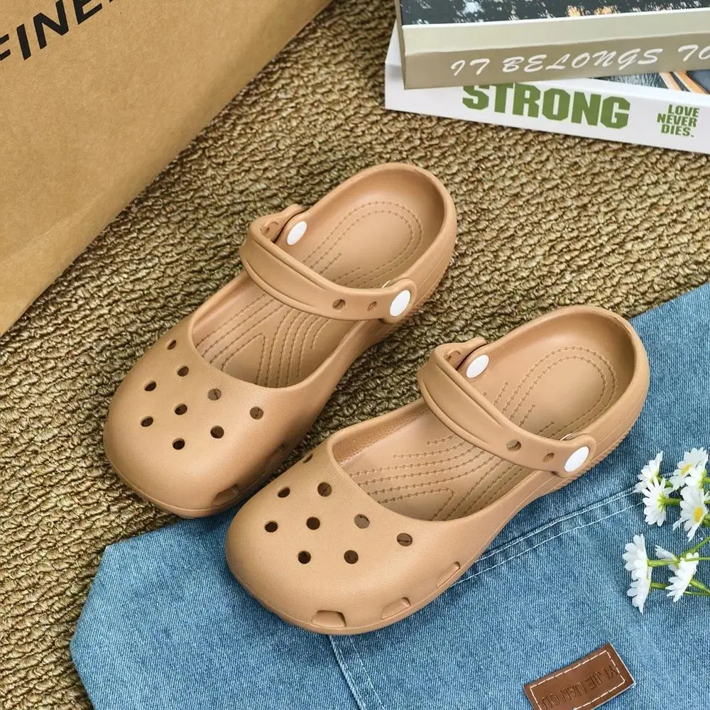 Summer New Ballet Hole Shoes Popular Cute Breathable Women's Beach Shoes Simple Casual Korean Outdoor Daily Slippers