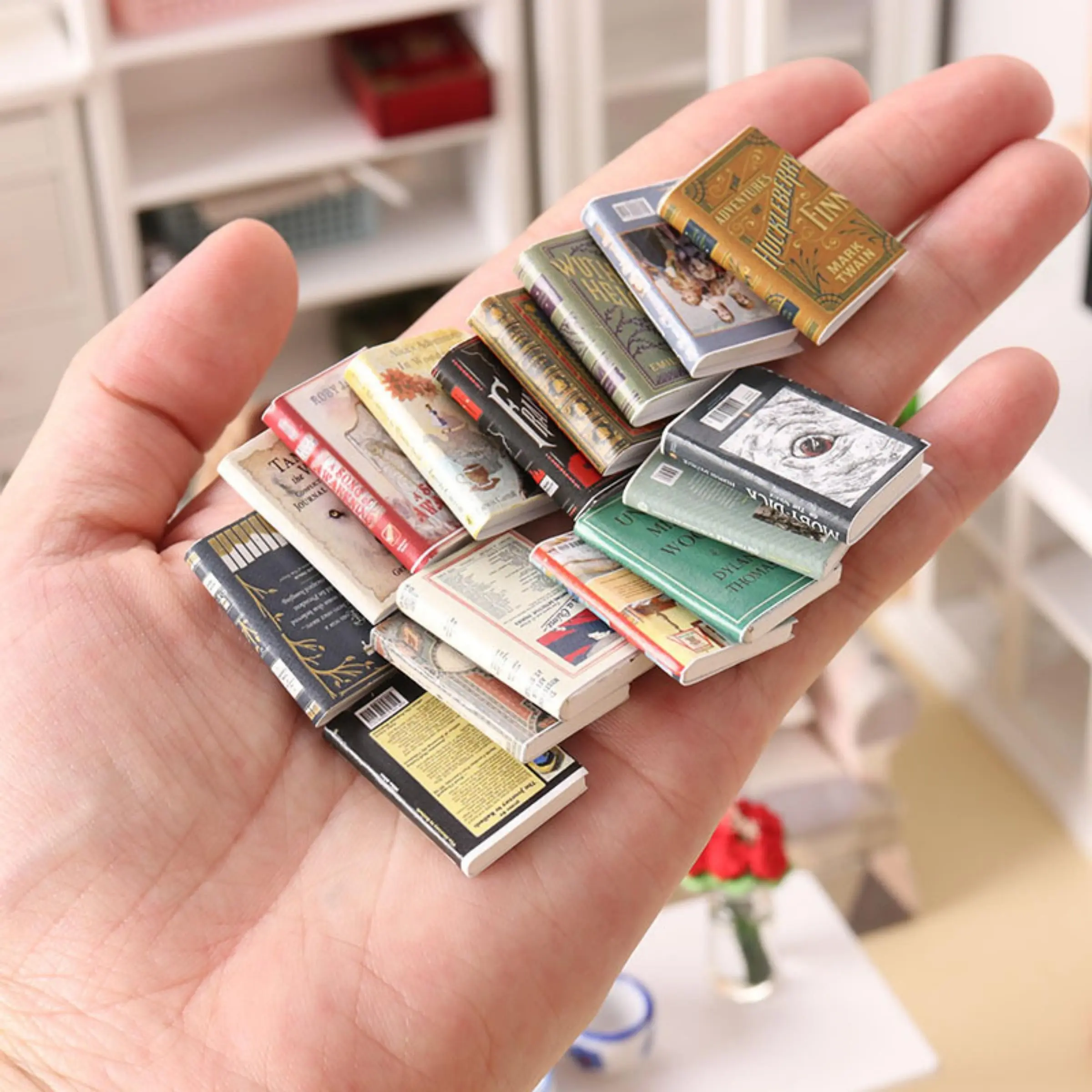 15pcs 1:12 Scale Dollhouse Miniature Realistic Book Model Set, Doll House Accessory, Mini English Books for Bookshelf Library Scene Decoration
