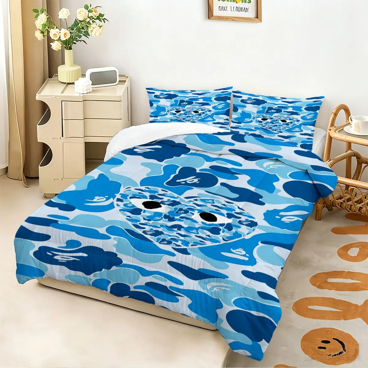 Blue Camo Heart Eyes Pattern Comforter Set, 2/3Pcs Hip Hop Bedding Set, Soft Quilted Quilt, Machine Washable, Trendy Aesthetic Bedroom Decor, for Teen Boys & Streetwear Fans. 1 or 2 Pillowcase, No Filling