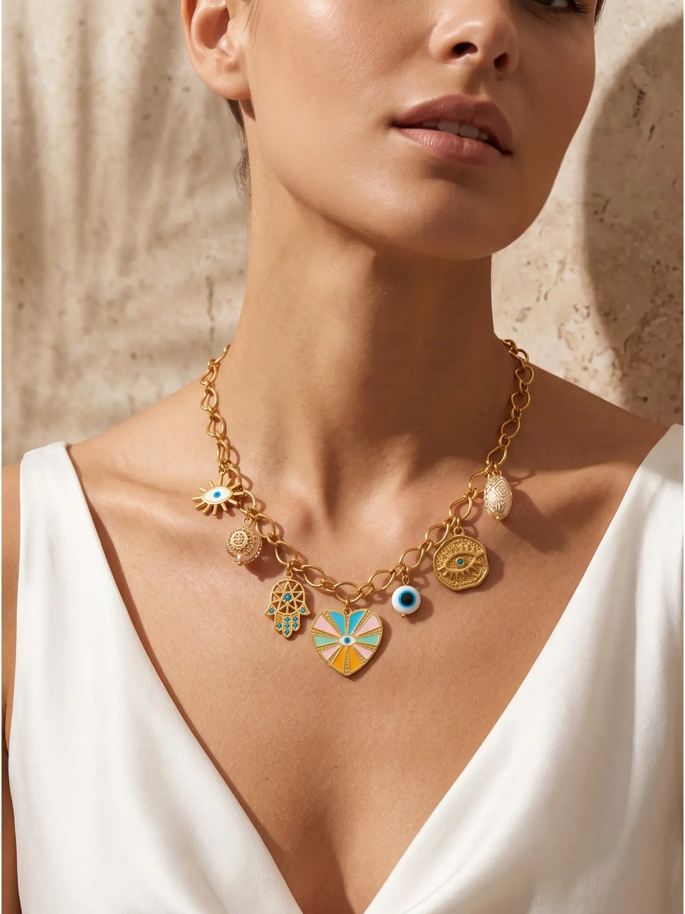 Rainbow Drip Heart Necklace, Vintage Diamond-Encrusted Openwork Palm with Devil's Eye Pendant, Women's Versatile Collarbone Chain, Fashionable and Versatile Statement Jewelry