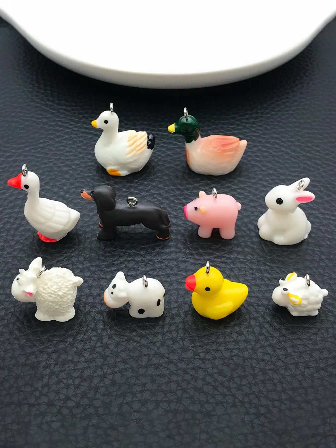 10pcs Cute 3D Farm Animal Resin Charms Mini Duck Rabbit Dog Cow Pig Pendants DIY Jewelry Making Accessories for Bracelet Necklace Bag Ornament