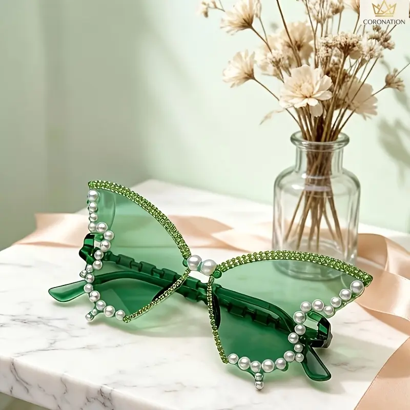 Women's Butterfly Sunglasses Y2K Rhinestone Pearl Frameless Lightweight Face-Shaping Fashion Glasses for Music Festival Party Vacation Street Style