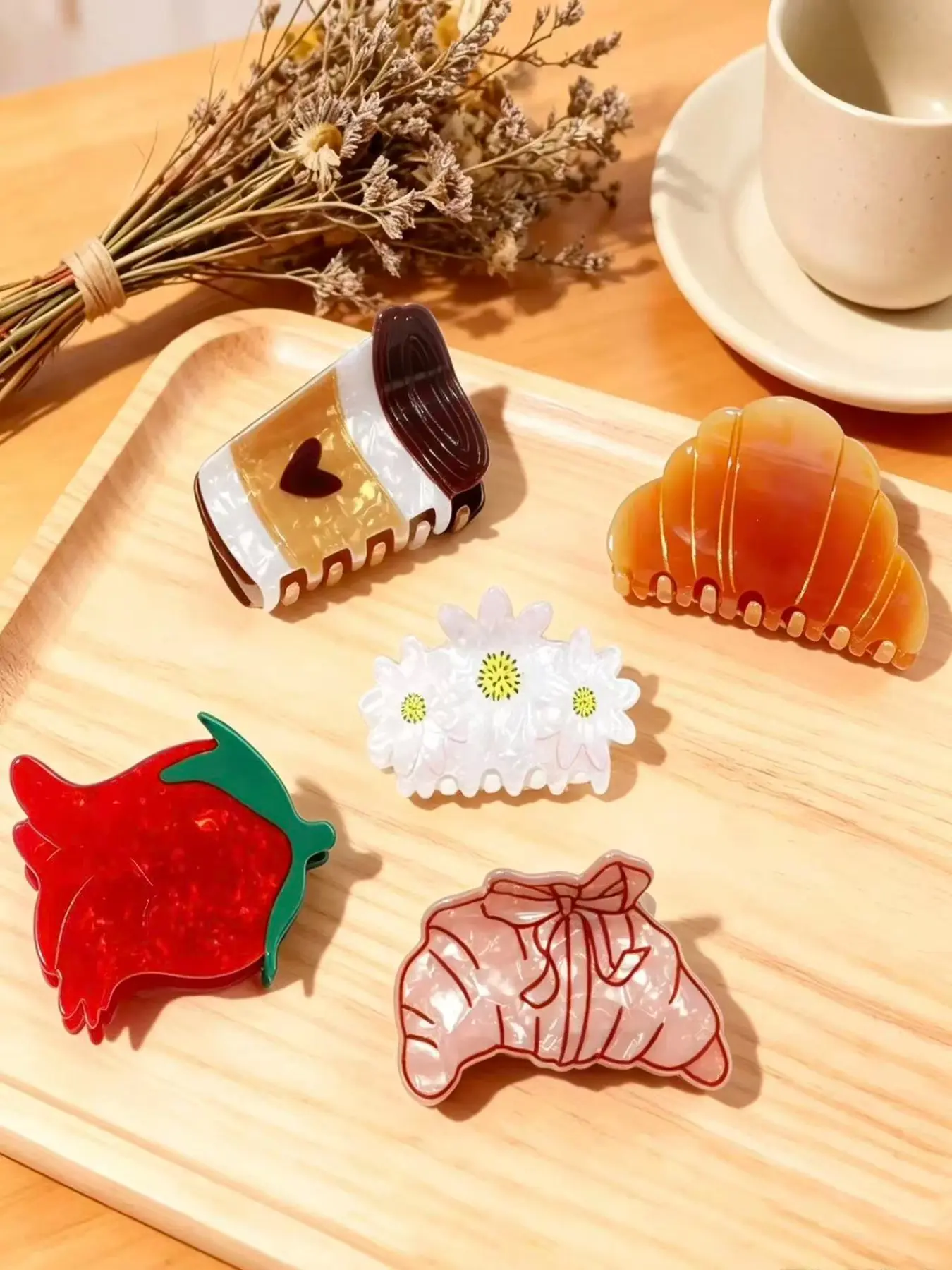 5Pcs Assorted Fun Food Hair Claw Clip Set, Unique Croissant Coffee Floral Design Hair Claws, Fashion Aesthetic Hair Accessories for Daily Wear & Gift Giving